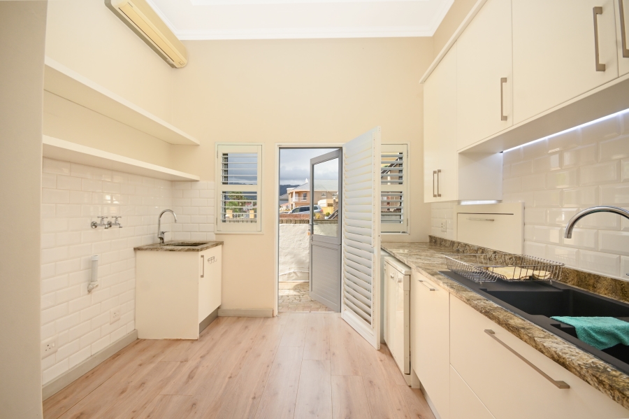 5 Bedroom Property for Sale in Greenways Golf Estate Western Cape
